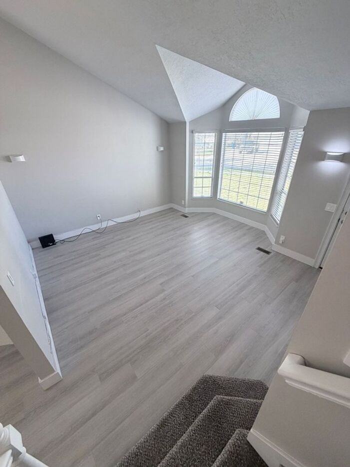 7755 S 2320 W - Photo 2 of 36