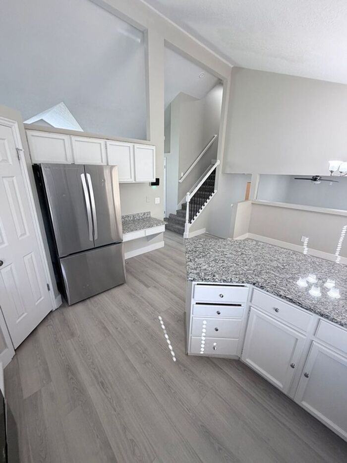 7755 S 2320 W - Photo 7 of 36