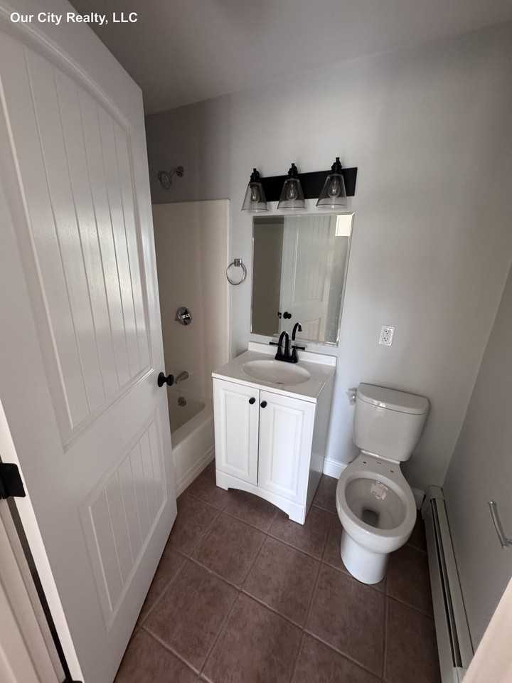 Cushing St #1 - Photo 7 of 8