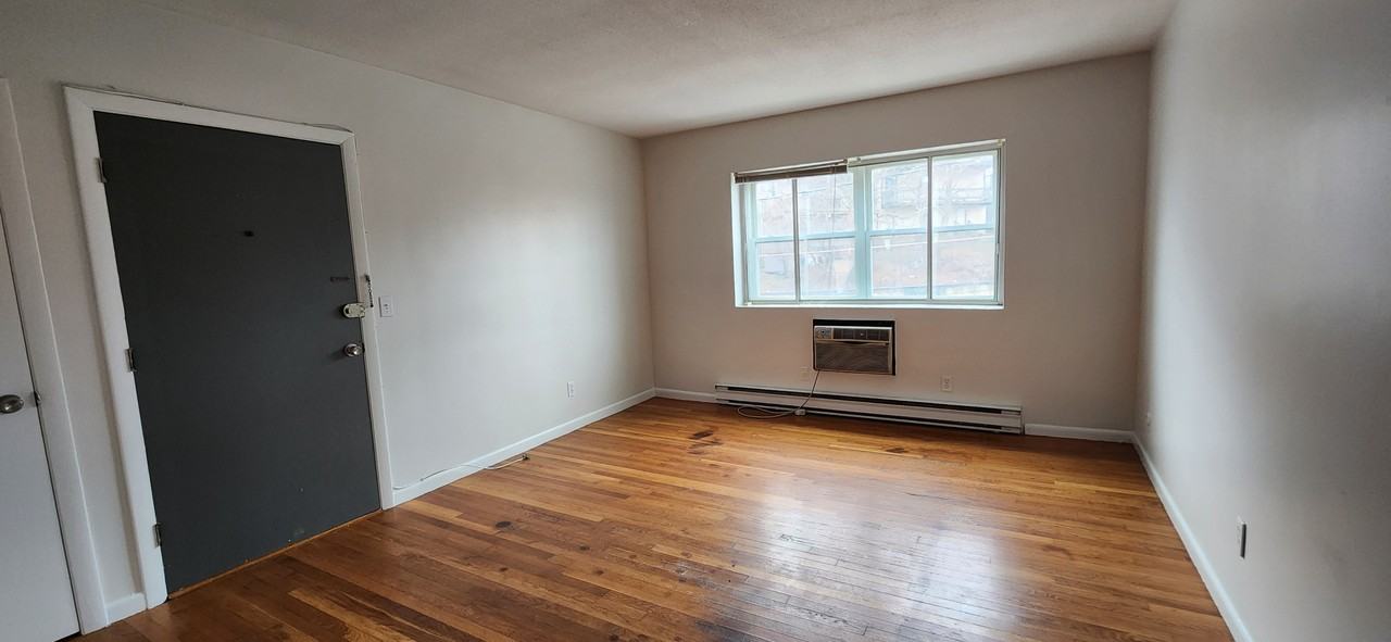 5 Waldemar Ave #5 - Photo 2 of 13