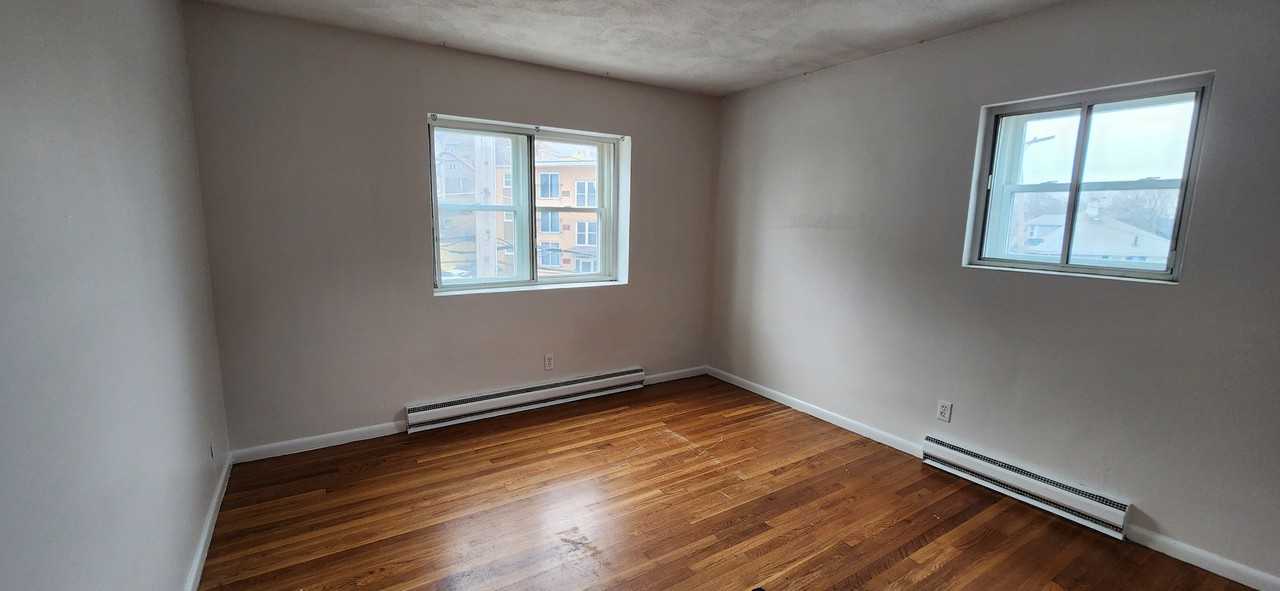 5 Waldemar Ave #5 - Photo 6 of 13