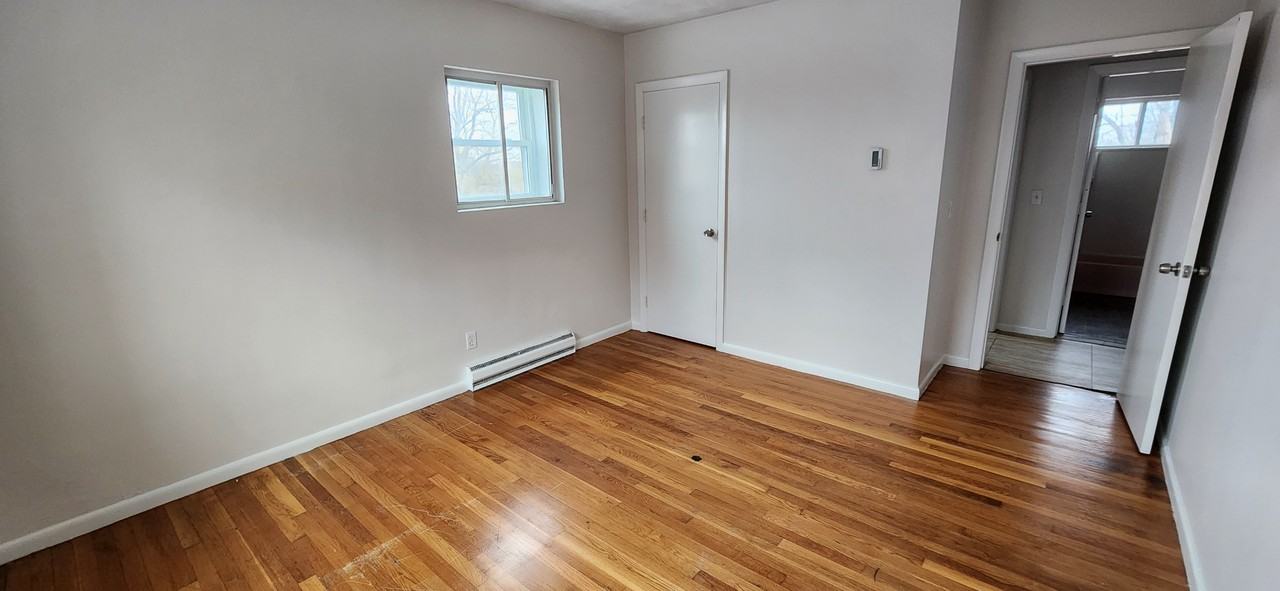 5 Waldemar Ave #5 - Photo 7 of 13