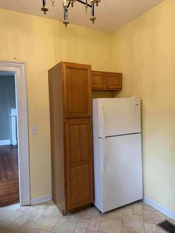 1323 Baker Ave #2 - Photo 2 of 11