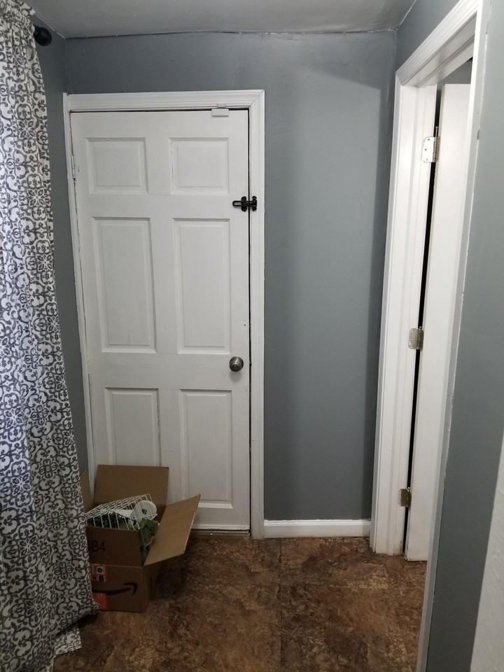 21 Stroud St #1 - Photo 4 of 13