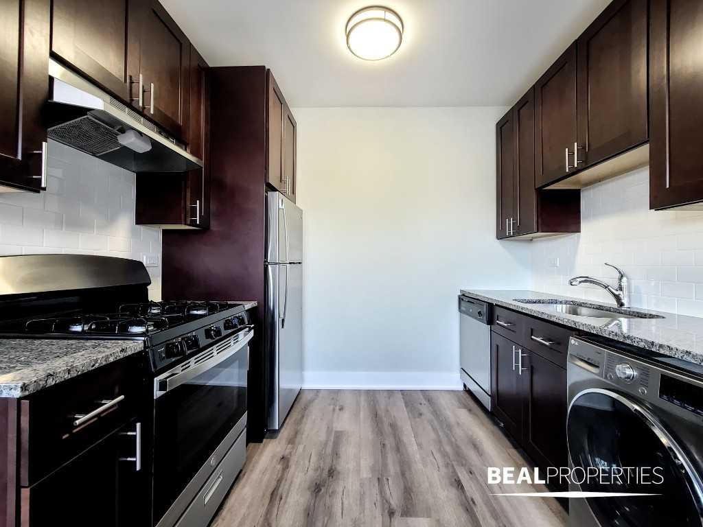 725 St Johns Ave #15