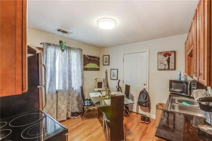 5518 Warrington Dr #B - Photo 4 of 7