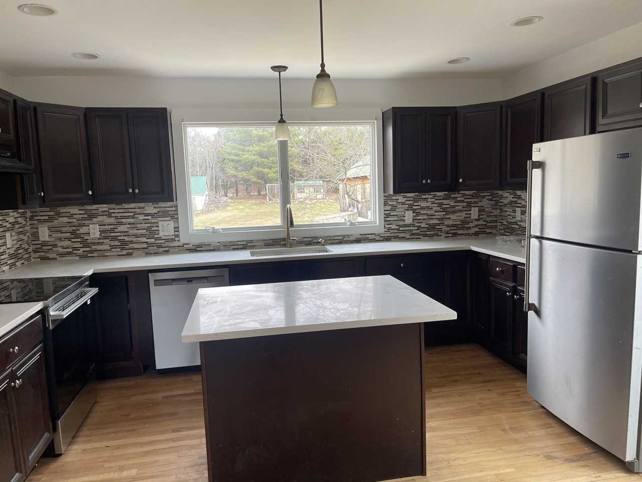 21 Deer Spring Rd - Photo 2 of 6