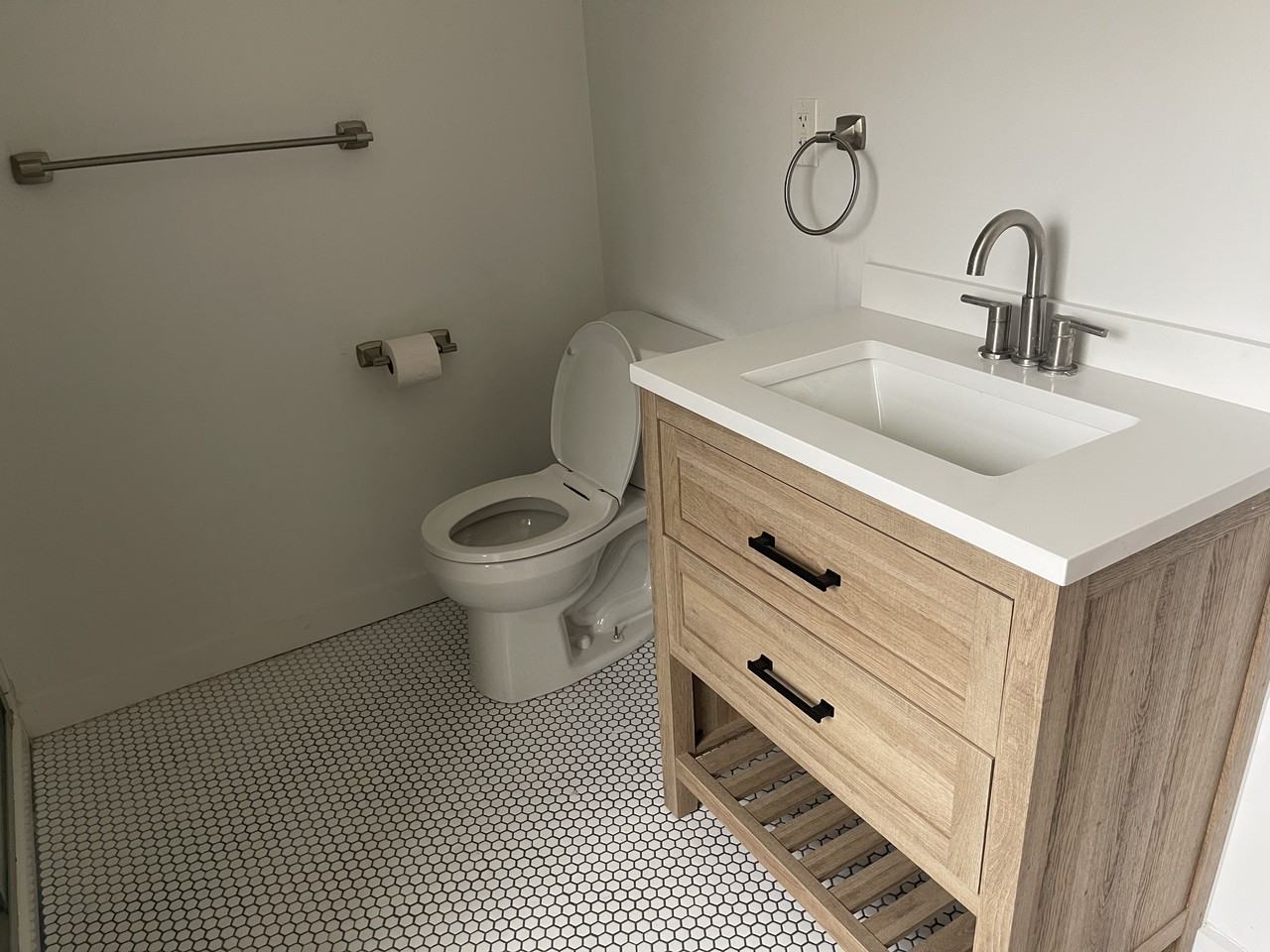 21 Deer Spring Rd - Photo 4 of 6