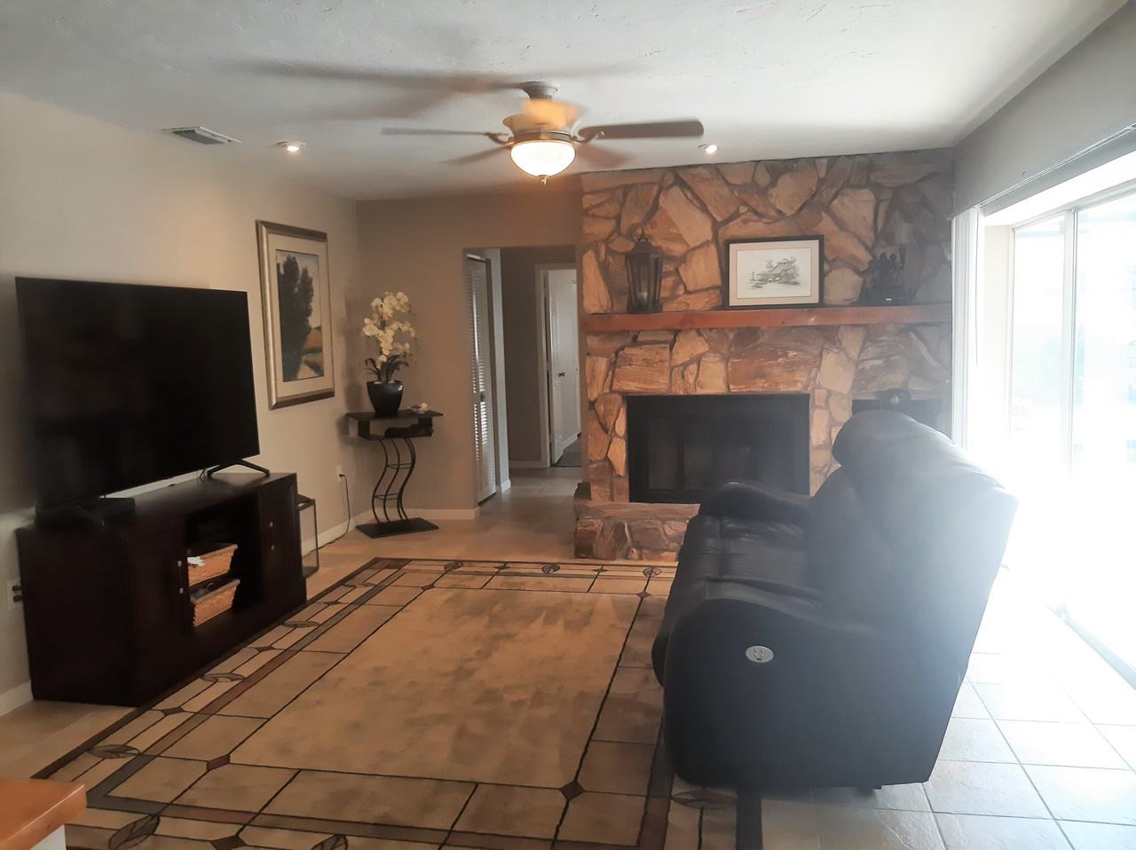 2726 Coventry Dr #NA - Photo 4 of 27