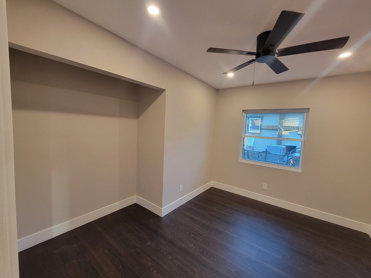 821 S Van Ness Ave #NA - Photo 4 of 10