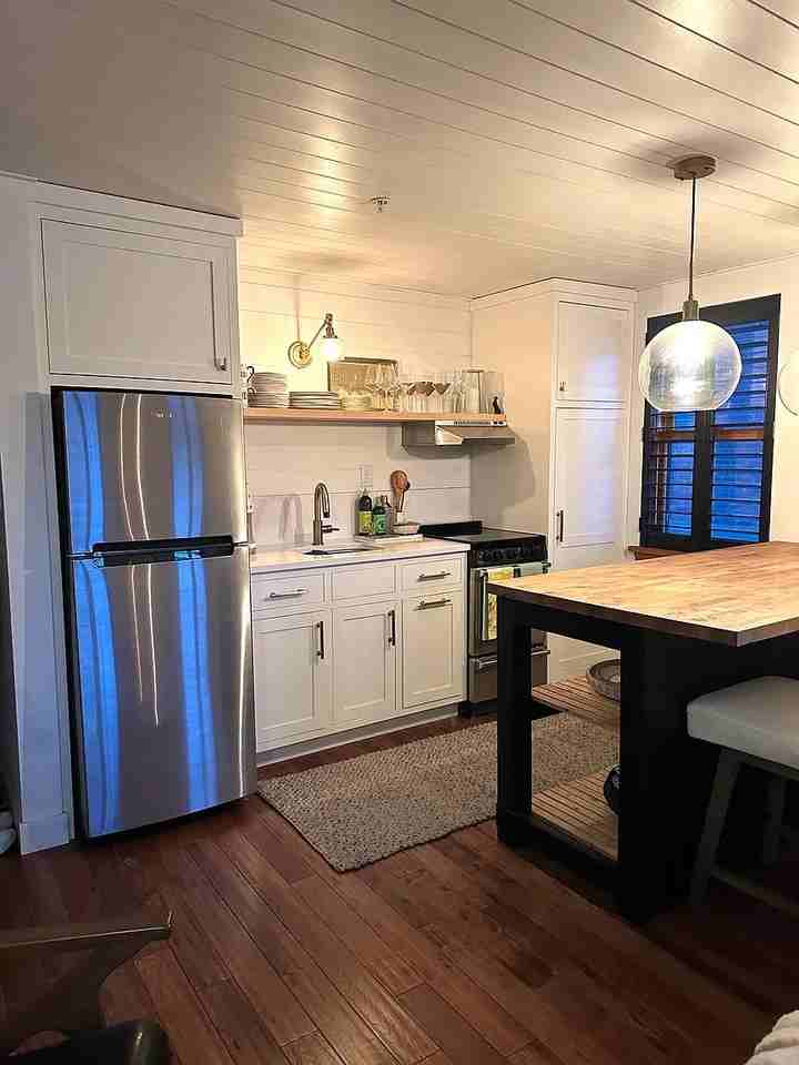 126 Main St N #2 - Photo 2 of 15