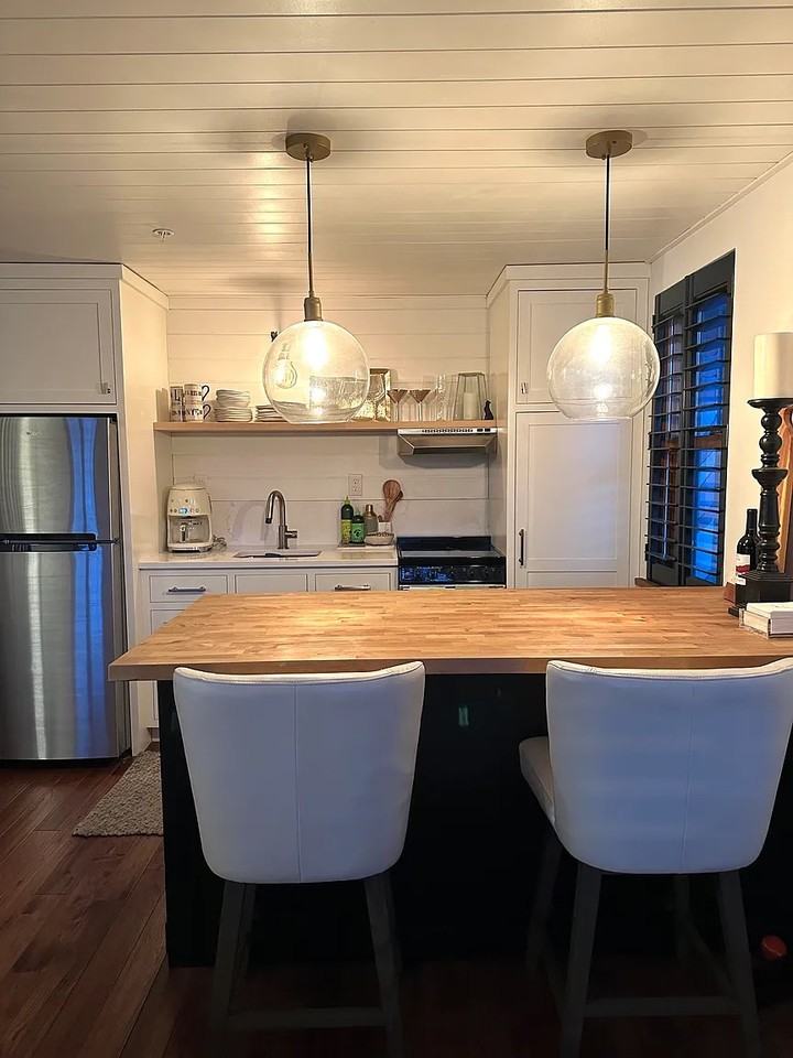 126 Main St N #2 - Photo 3 of 15