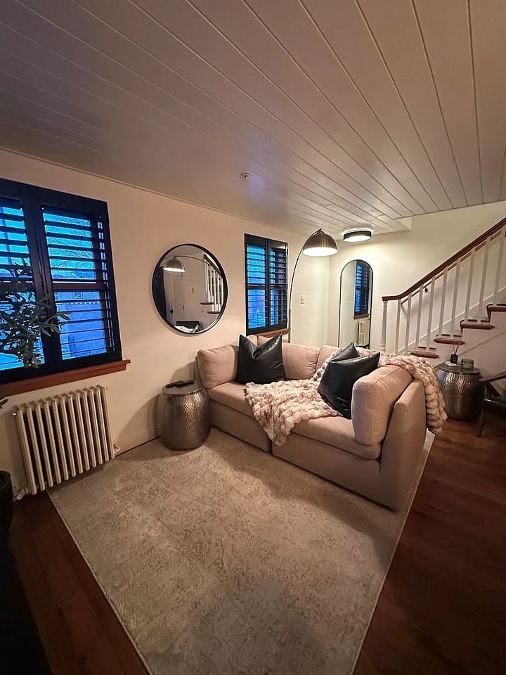 126 Main St N #2 - Photo 4 of 15