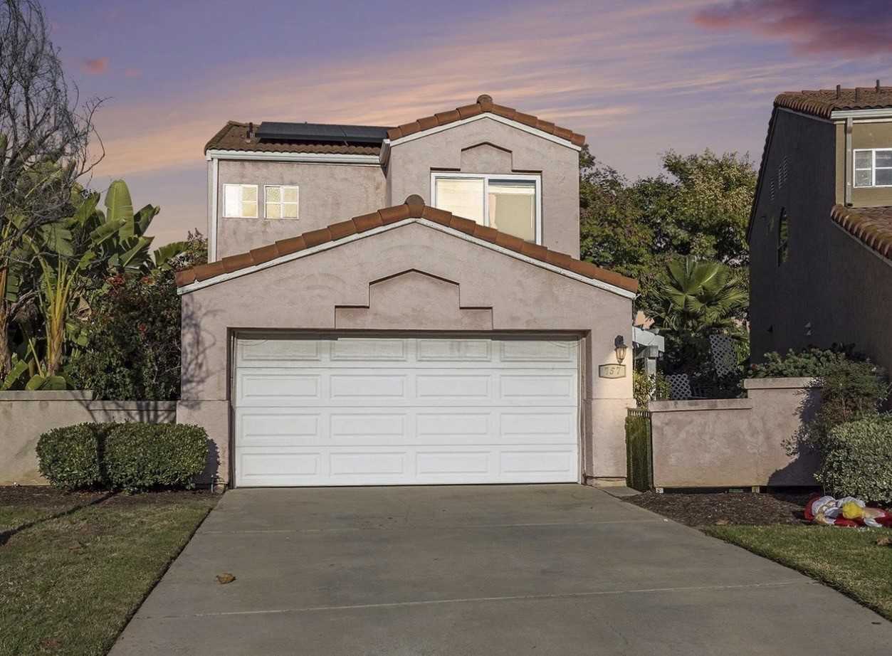 757 Granite Hills Cir #NA - Photo 3 of 11