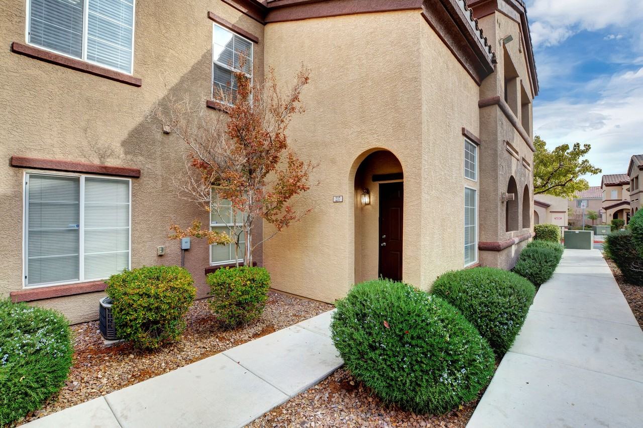 7660 W Eldorado Ln #237 - Photo 3 of 20