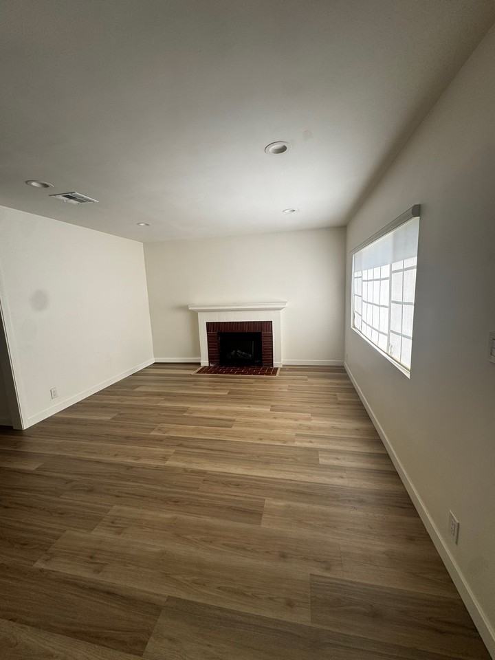 9055 Garibaldi Ave #NA - Photo 5 of 6