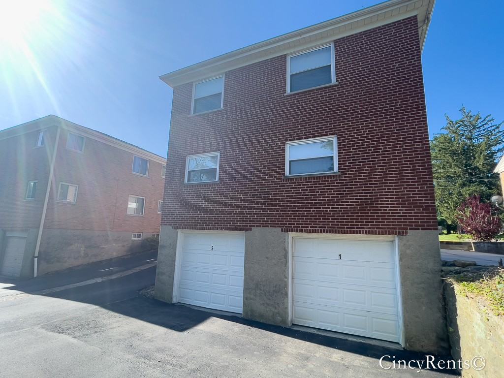 3970 N Fordham Pl #1 - Photo 3 of 17