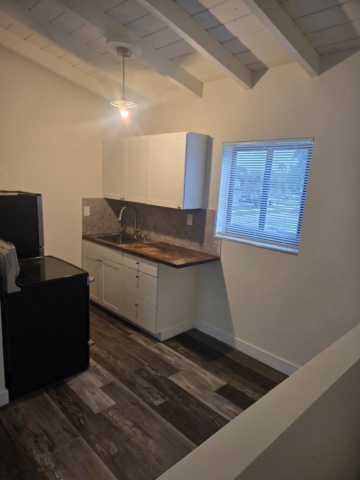 602 Sw 5th Ave #NA - Photo 3 of 9