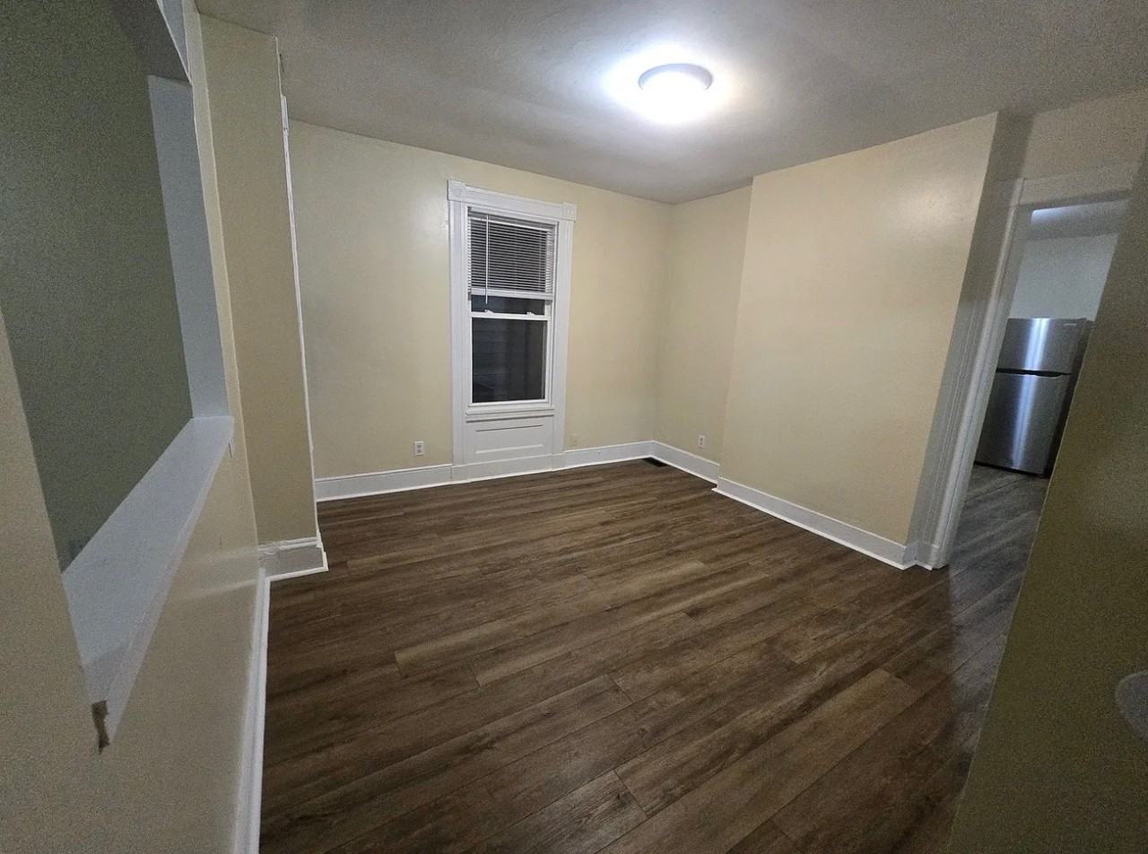 115 Lloyd St #2 - Photo 4 of 12