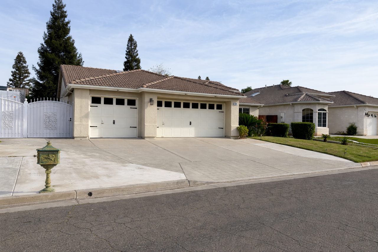 1790 E Chelsea Dr #NA - Photo 2 of 41