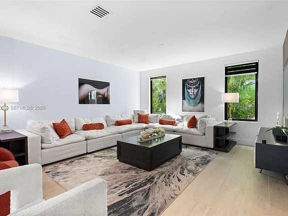 1120 Wallace St #NA - Photo 5 of 28