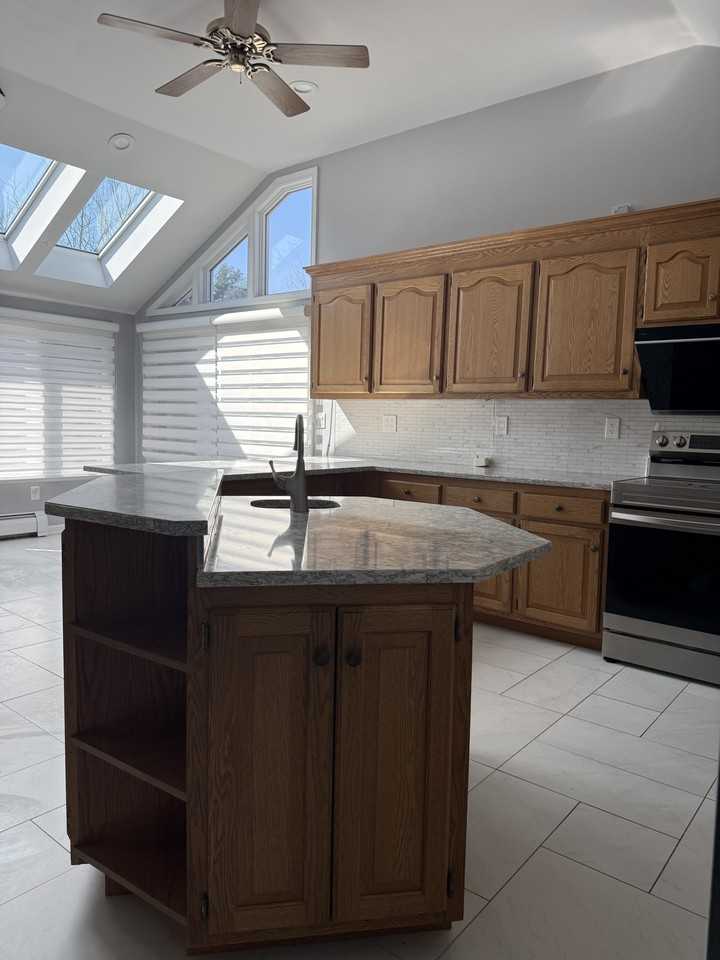 96 Lake Garda Dr #NA - Photo 2 of 23