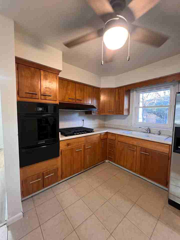 W Laclaire Ln #622 - Photo 4 of 9