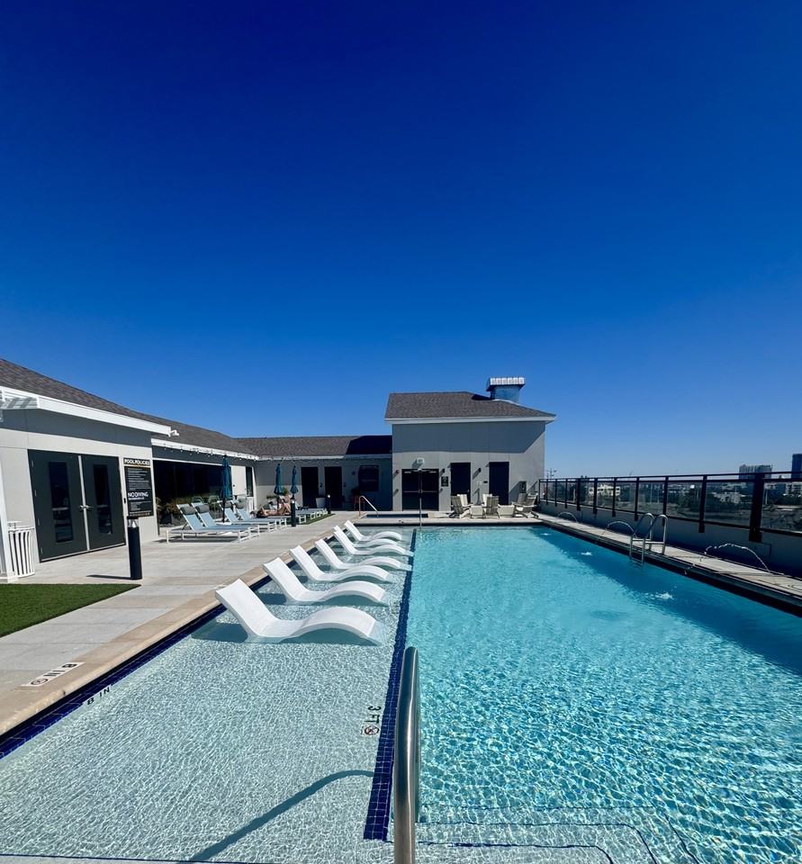 1700 N Florida Ave #0 - Photo 3 of 14