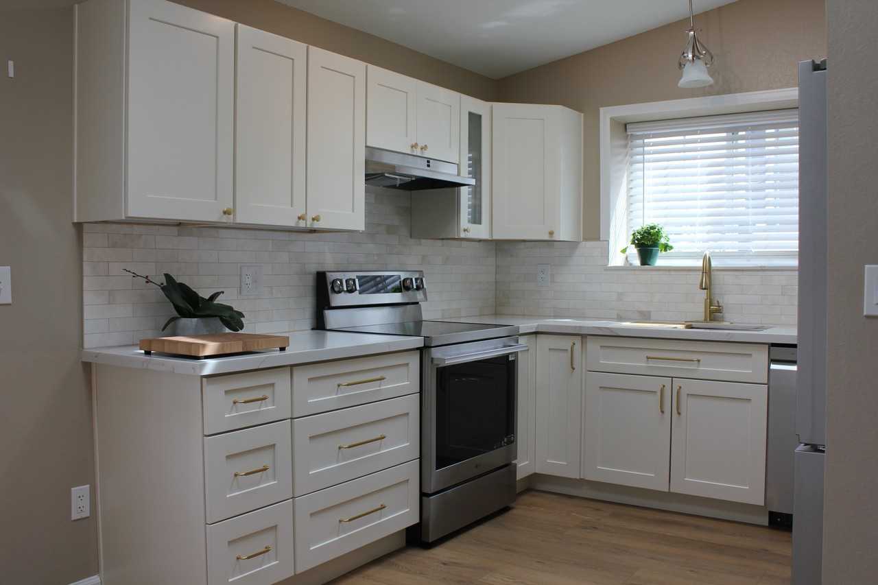 8516 S Upham Way #NA - Photo 2 of 25