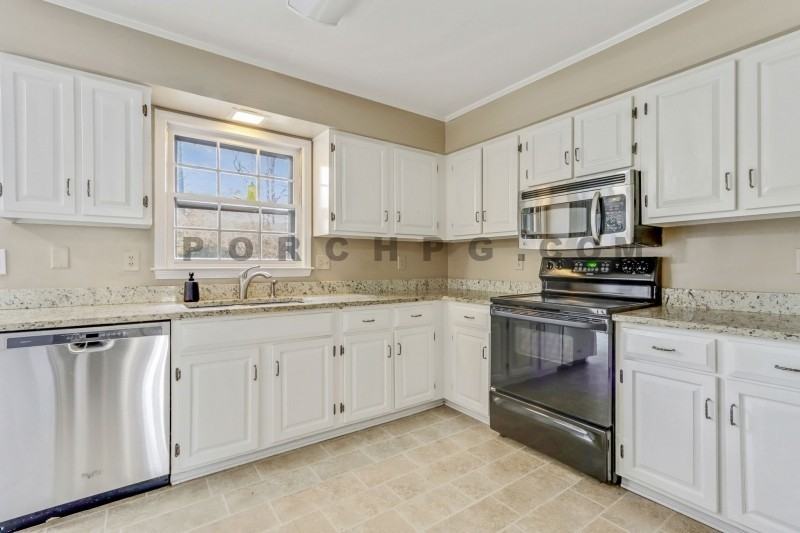 4365 Burnleigh Chase Ne - Photo 3 of 29