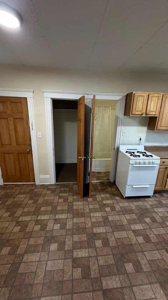 61 Main St #49 - Photo 3 of 9