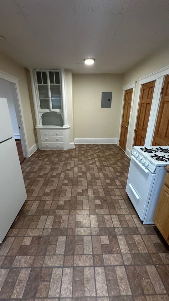 61 Main St #49 - Photo 7 of 9