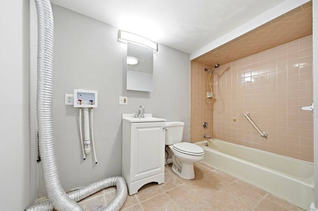 29 Auburn St #2L - Photo 7 of 18