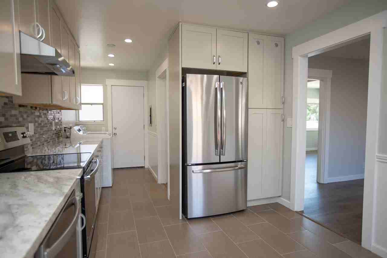 2103 South Delaware Street - Photo 7 of 47