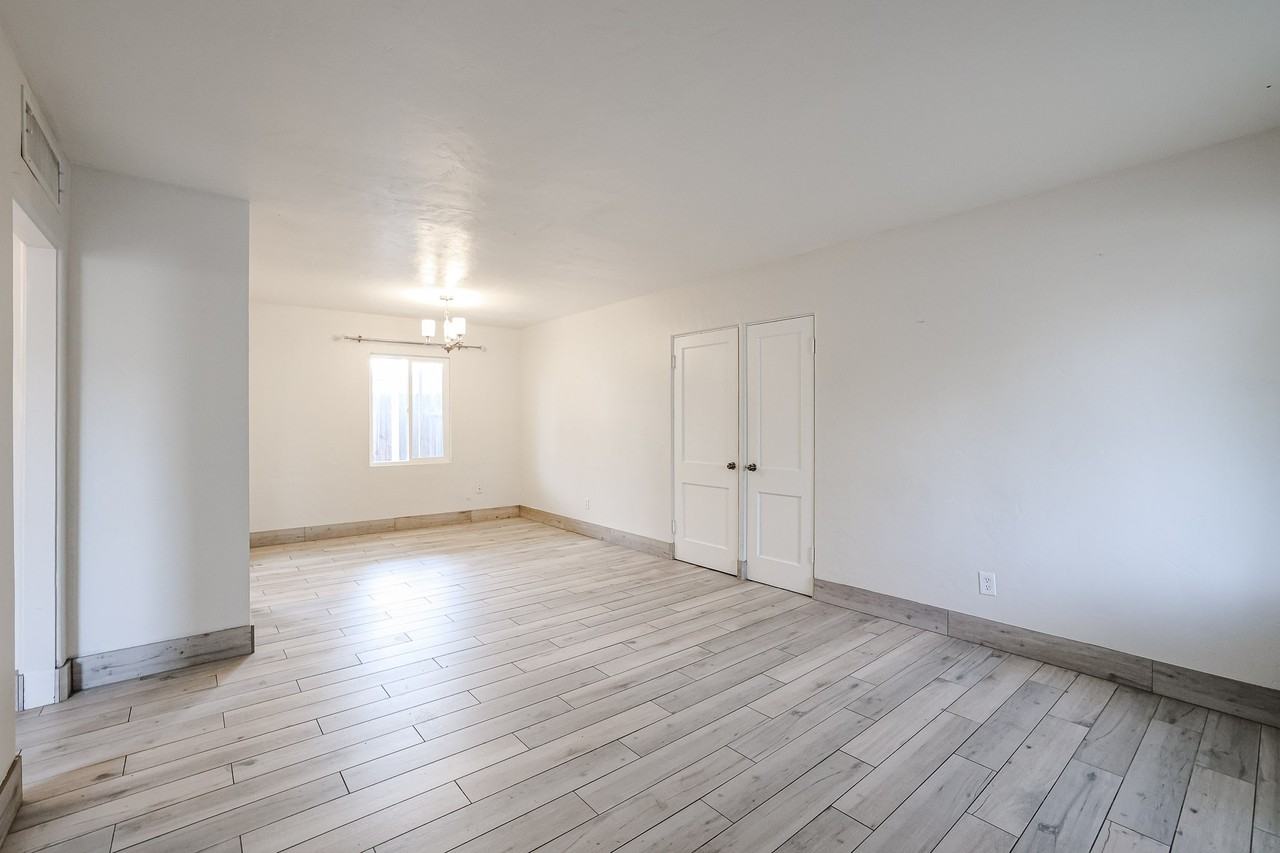 3827 N 18th St #1 - Photo 2 of 26