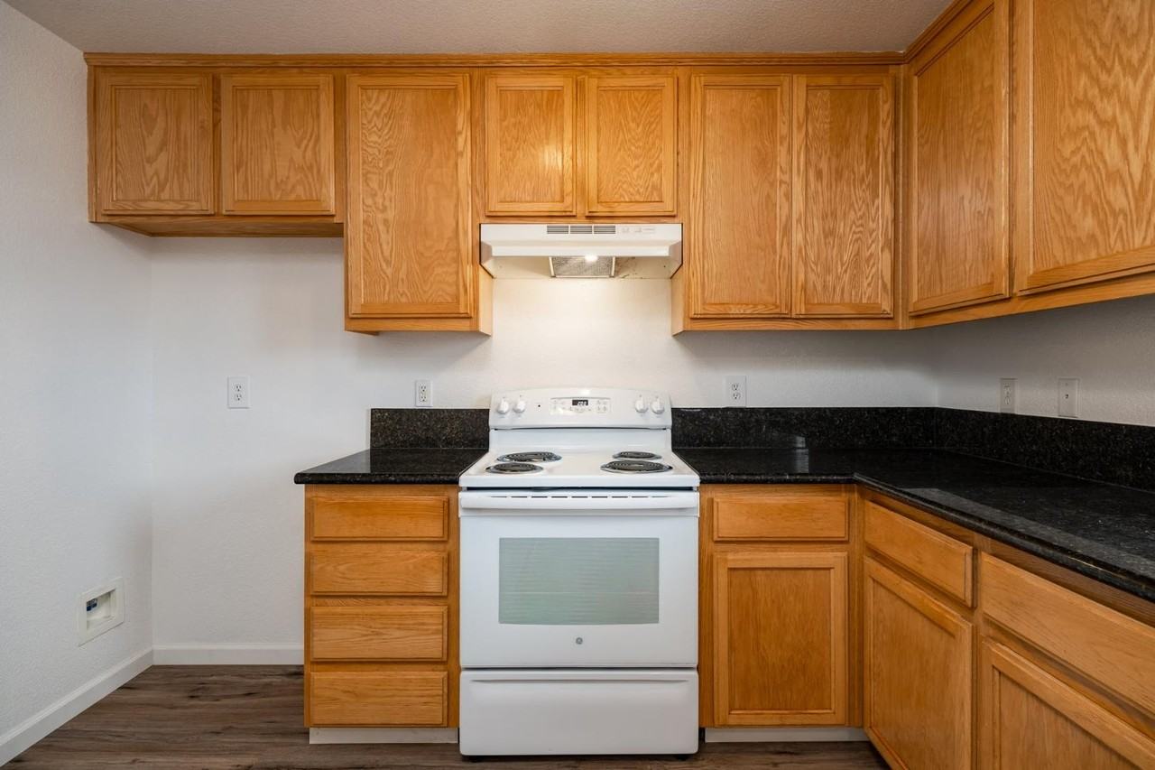 Morgan Manor Apartments - Photo 6 of 10