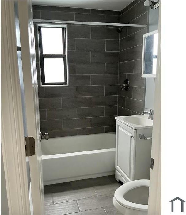 1215 Alabama Ave Se - Photo 4 of 17