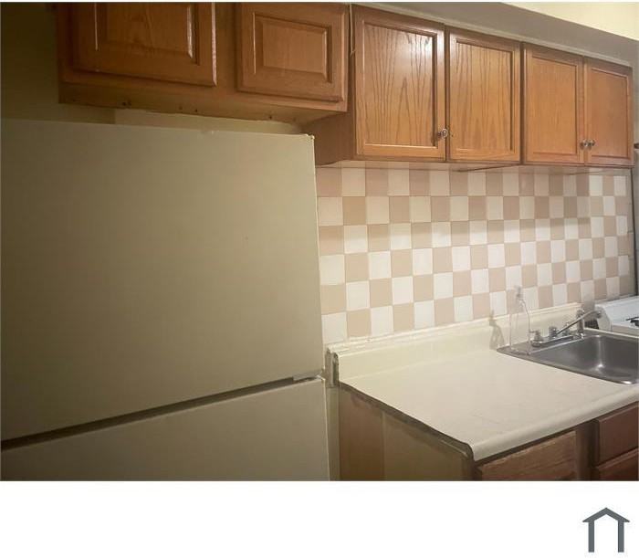 6006 Clay St Ne - Photo 5 of 18