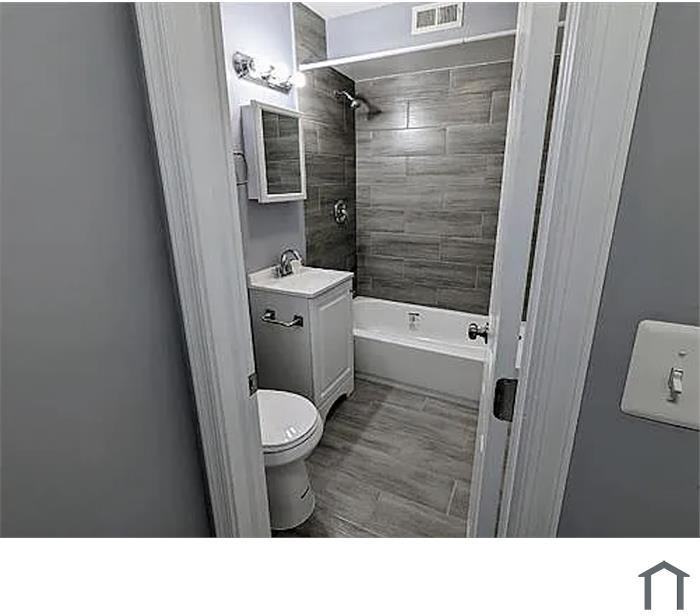 5325 Bass Pl SE - Photo 3 of 30