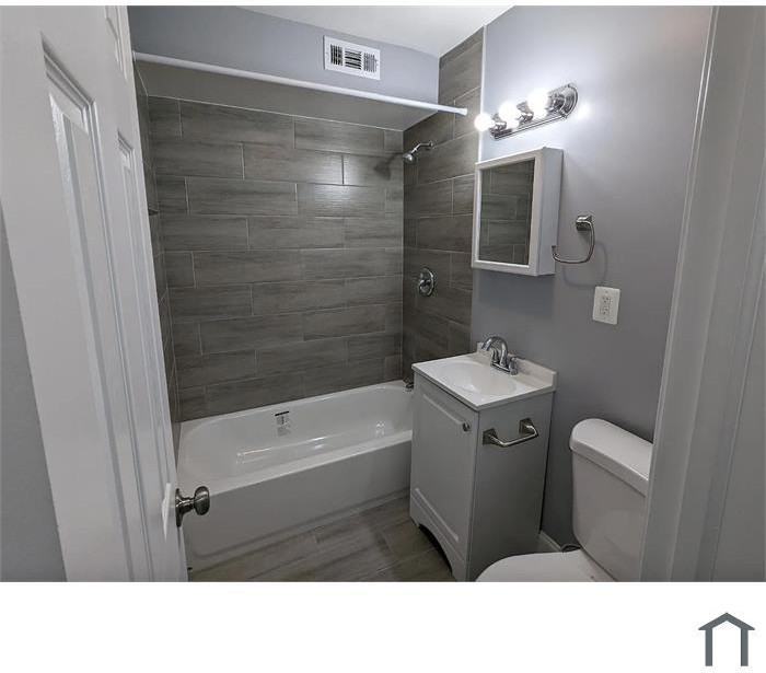 5325 Bass Pl SE - Photo 4 of 30