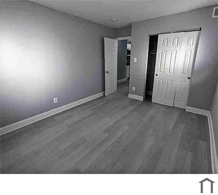 5325 Bass Pl SE - Photo 7 of 30