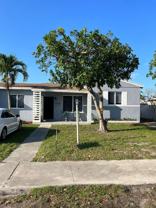 835 NE 178th Terr - Photo 1 of 1