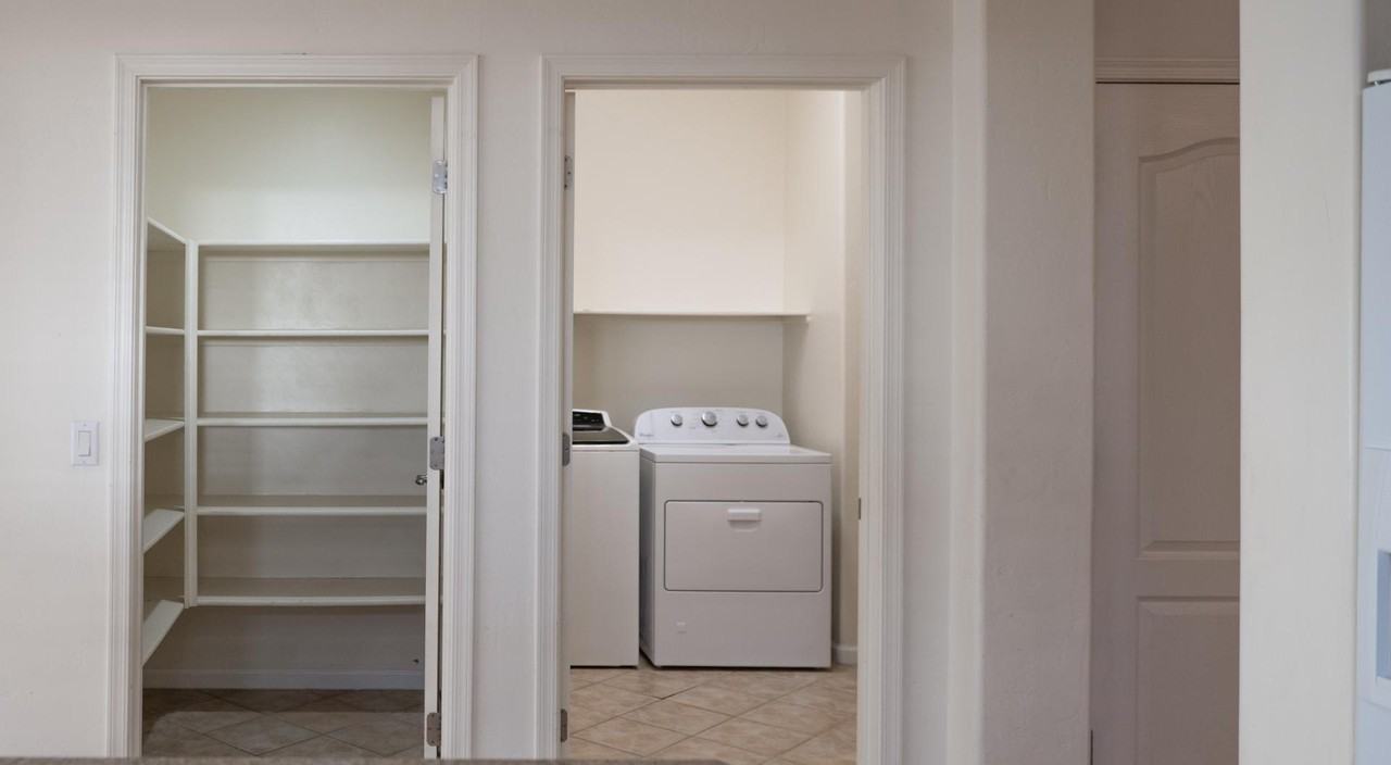 10658 S Kush Canyon Ln - Photo 7 of 13