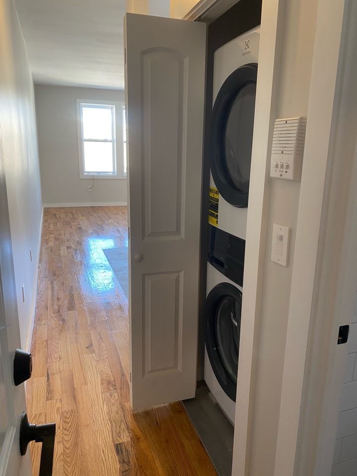 31-33 66th StreetApt 3B #3B - Photo 4 of 10