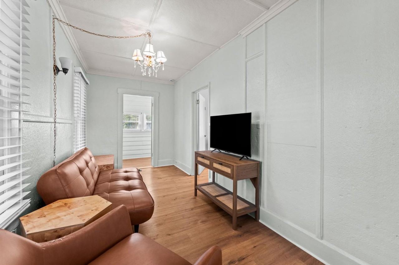 4347 22nd Ave S - Photo 7 of 11