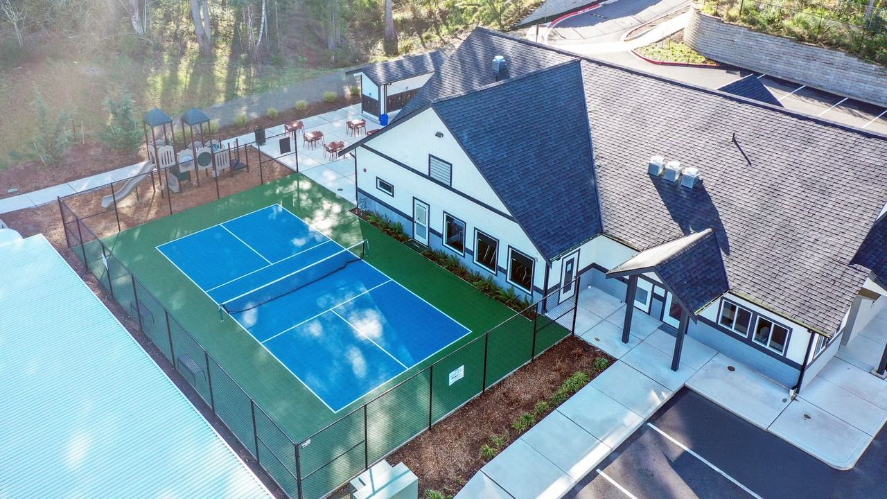 Summit Vista - Photo 7 of 17