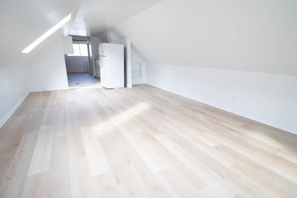 23 Beachaven Dr - Photo 2 of 9