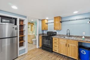 featured image of 113 S Cambrian Ave #LOWER