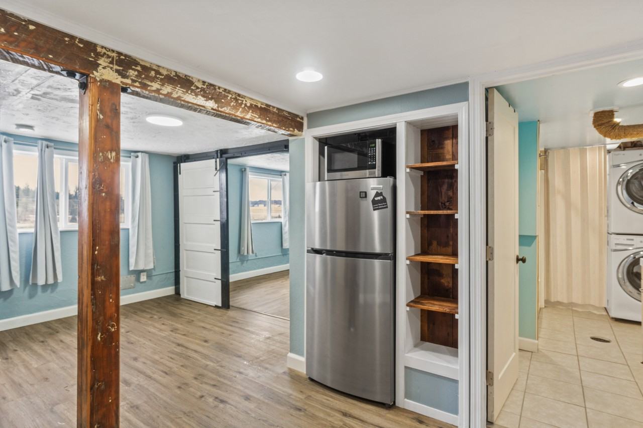 113 S Cambrian Ave - Photo 3 of 19