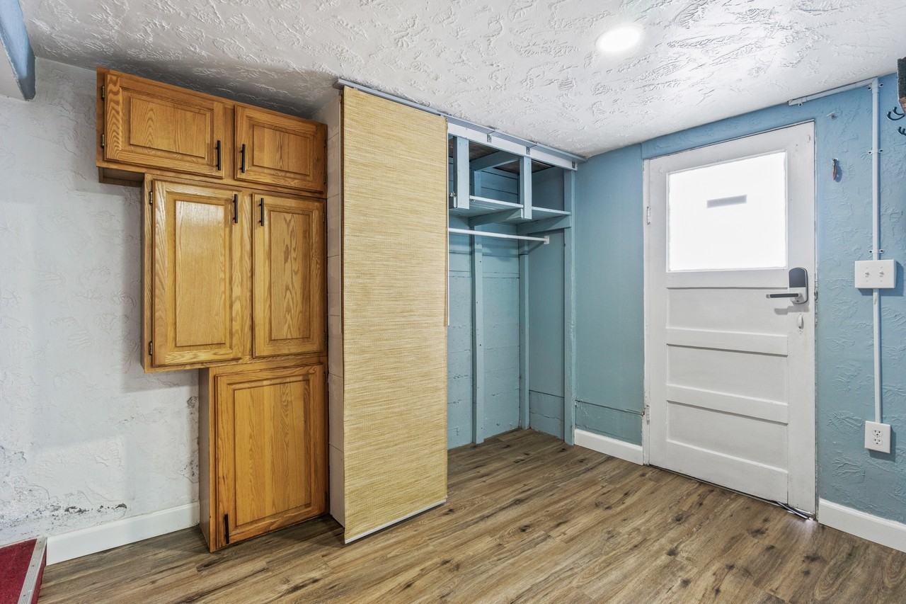 113 S Cambrian Ave - Photo 5 of 19